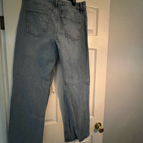 Dynamite Heidi Wide Leg Distressed size 29
Sold out online - Picture 6 of 6